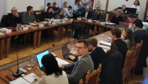 25. Veřejné zasedání zastupitelstva – záměr prodeje části pozemku; hasiči vypomůžou v okolních obcích 🗓